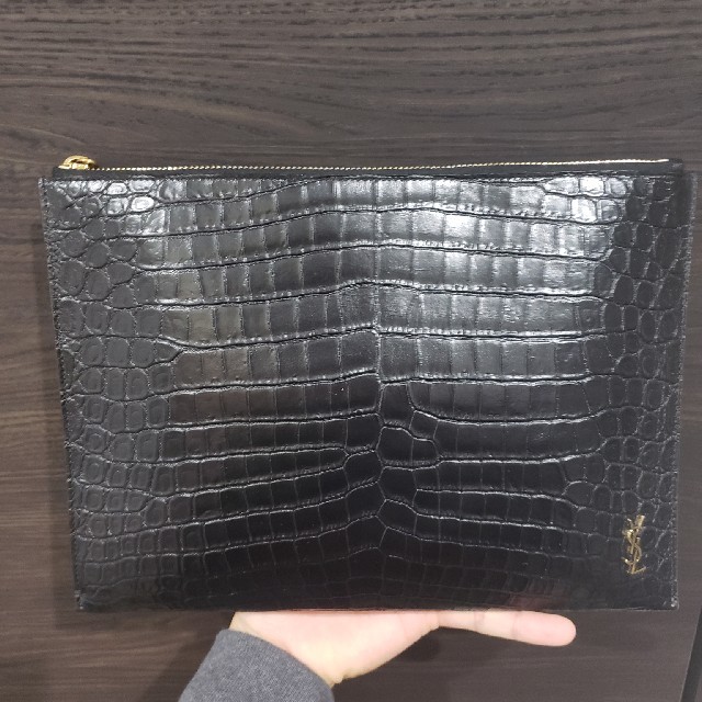 未使用 Yves Saint Laurent イブサンローラン クラッチバッグ