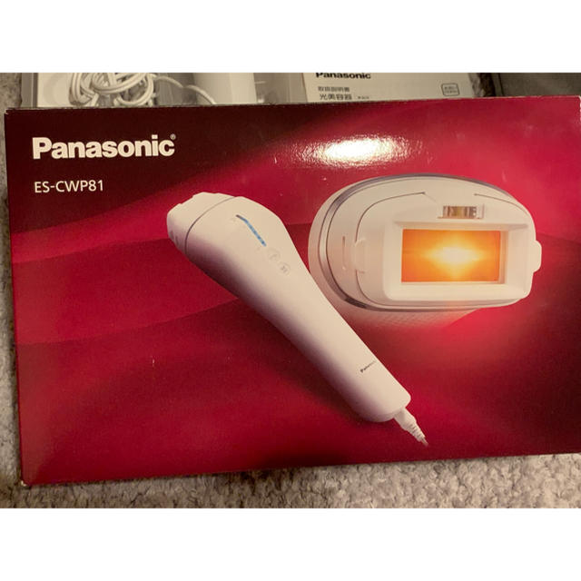 Panasonic(パナソニック)のPanasonic ES-CWP81 光美容器 光エステ パナソニック 未使用 スマホ/家電/カメラの美容/健康(ボディケア/エステ)の商品写真