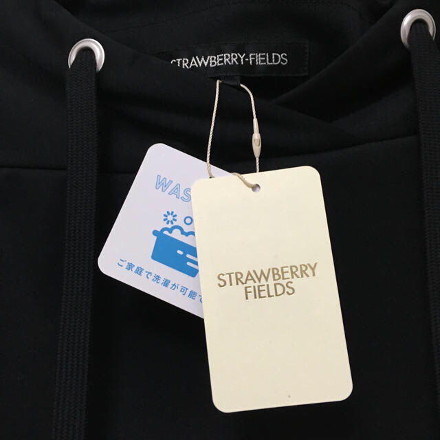 新品タグ付き!ストロベリーフィールズ アクアスムース パーカー風プル ...