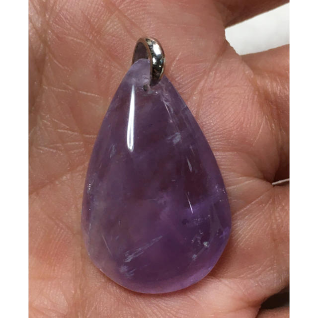 紫水晶　アメジスト　ペンダント レディースのアクセサリー(ネックレス)の商品写真