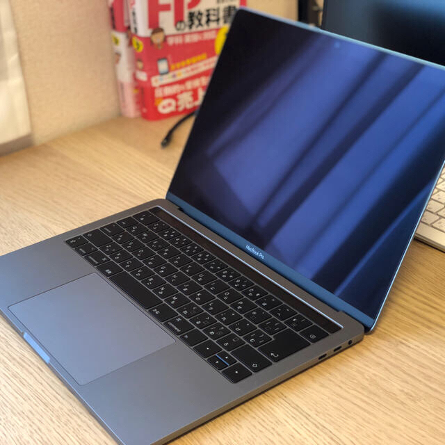 MacBook Pro 2016 スペースグレイ