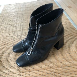 ザラ(ZARA)のACNE 風　ZARA(ブーツ)