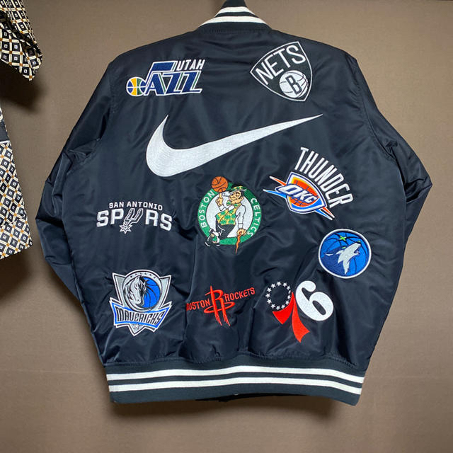 Supreme - Supreme NBA ジャケット スタジャン Mサイズの通販 by Supreme - Supreme NBA ジャケット スタジャン Mサイズの通販 by