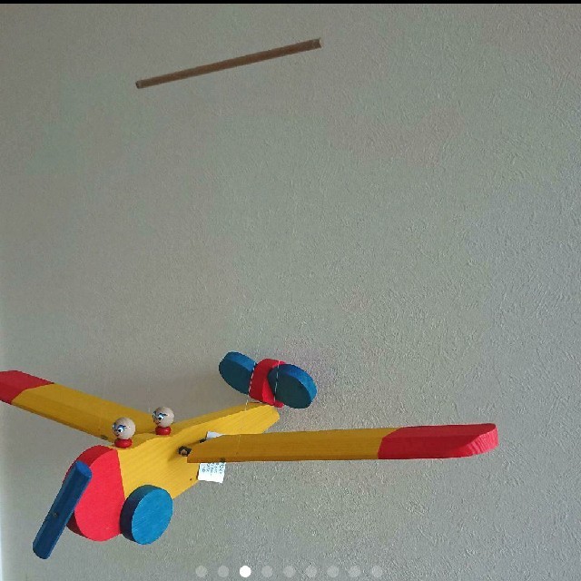 IKEA(イケア)の北欧　チェコ製　木製モビール　飛行機 キッズ/ベビー/マタニティのおもちゃ(知育玩具)の商品写真