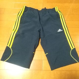 アディダス(adidas)のadidas ハーフパンツ(ショートパンツ)