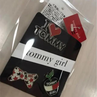 トミーガール(tommy girl)のtommy girl❤︎TOMMYロゴ ピンバッチ3点セット 新品(ブローチ/コサージュ)
