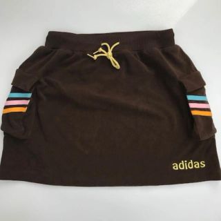 アディダス(adidas)の超美品⭐︎adidas★レディース ロゴ刺繍 スカート(M)ゴルフ・テニス(ウエア)