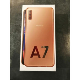 サムスン(SAMSUNG)のギャラクシー Galaxy A7 ゴールド simフリー(スマートフォン本体)