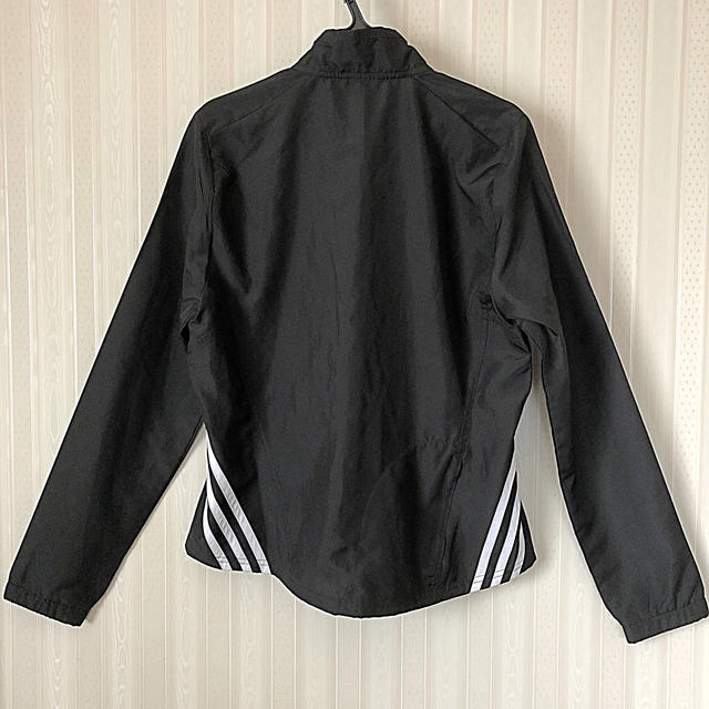 adidas(アディダス)のりいたん様専用❣️adidasレディースウインドブレーカー レディースのジャケット/アウター(ナイロンジャケット)の商品写真