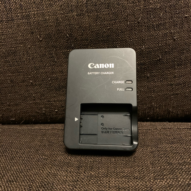 Canon(キヤノン)のCanon PowerShot G7X Mark2 追加バッテリー純正ケース付 スマホ/家電/カメラのカメラ(コンパクトデジタルカメラ)の商品写真