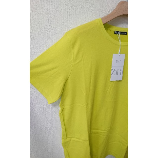 ZARA(ザラ)の今季 新品 ZARA ザラ ネオンカラー クルーネック Tシャツ 半袖 トップス レディースのトップス(Tシャツ(半袖/袖なし))の商品写真