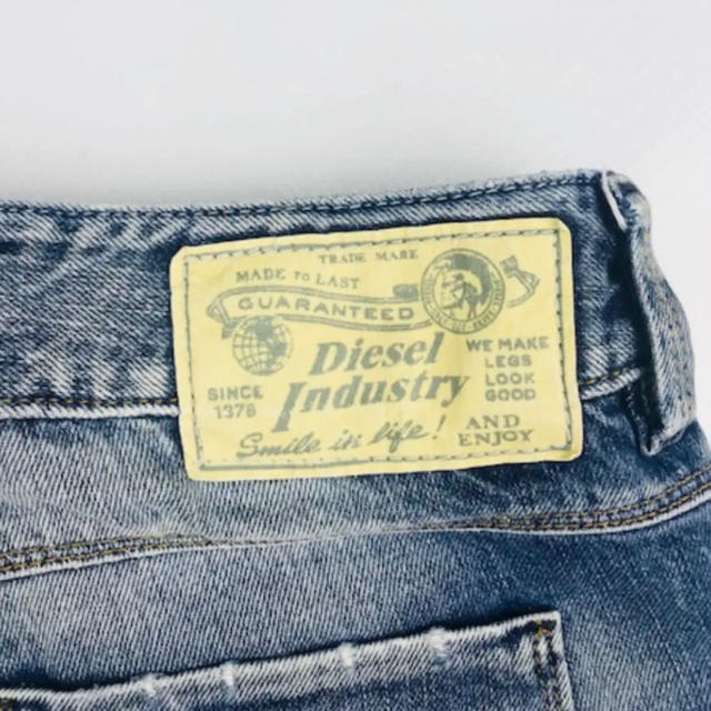 DIESEL(ディーゼル)の美品⭐︎ディーゼル★ウォッシュダメージ加工 ショートパンツ(27) レディースのパンツ(ショートパンツ)の商品写真