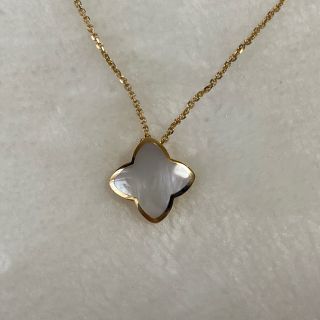 クジルコニ】 Vendome Aoyama - フラワーシェルネックレス(ヴァン