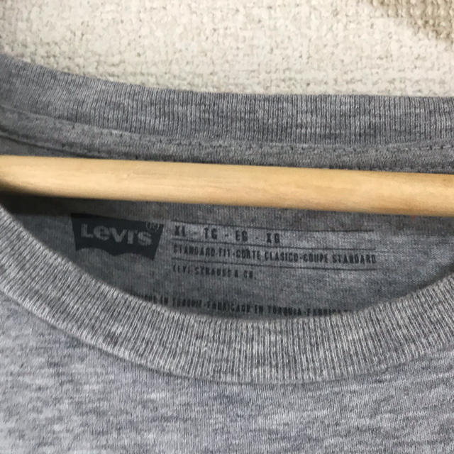 Levi's(リーバイス)のLEIVI’S リーバイス Tシャツ グレー レディースのトップス(Tシャツ(半袖/袖なし))の商品写真