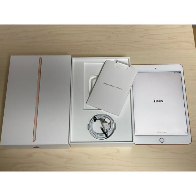 SIMロック解除済 au iPad mini 5 256GB ゴールド