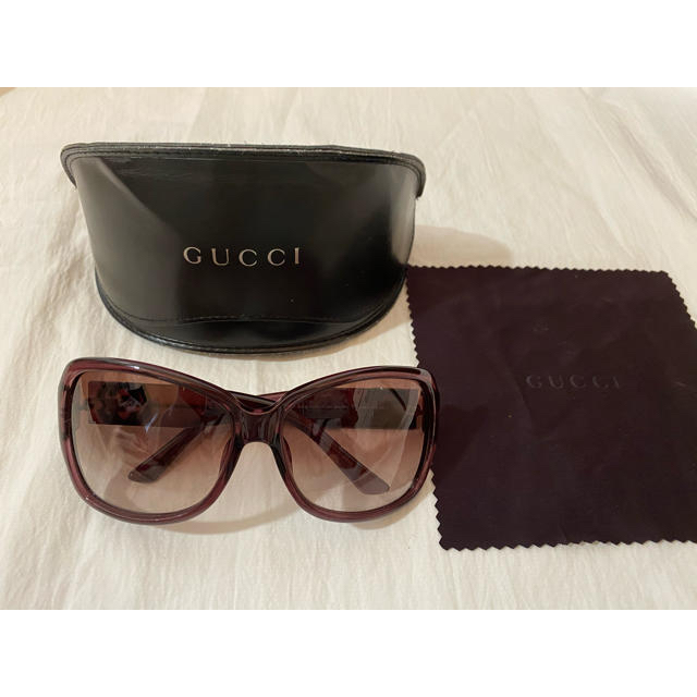 Gucci(グッチ)のGucci グッチ　サングラス　ケース付き レディースのファッション小物(サングラス/メガネ)の商品写真