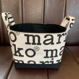 マリメッコ(marimekko)の布バスケット　ハンドメイド　マリメッコ　(雑貨)