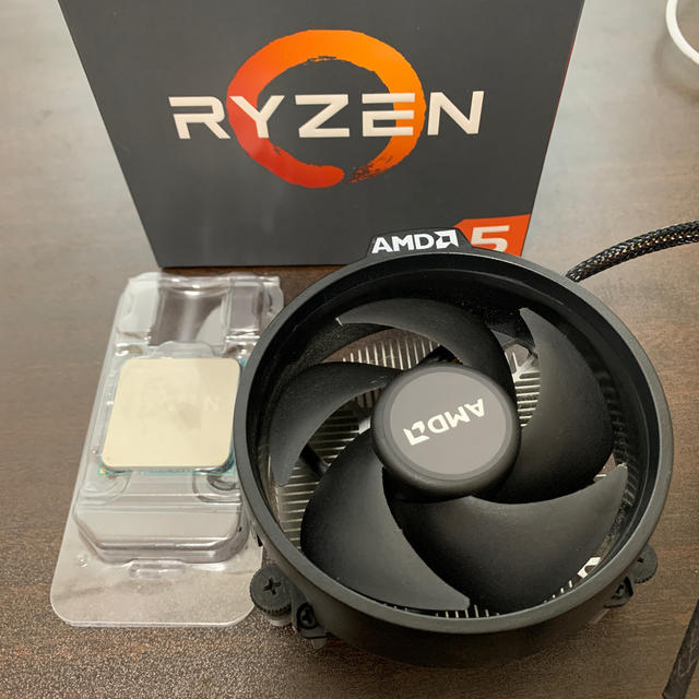 AMD Ryzen5 2600 中古品 スマホ/家電/カメラのPC/タブレット(PCパーツ)の商品写真