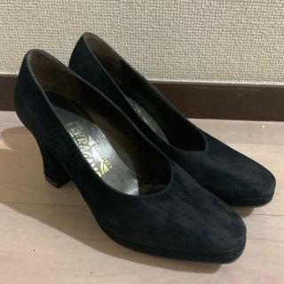 サルヴァトーレフェラガモ(Salvatore Ferragamo)のFERRAGAMO  フェラガモ　黒　ヒールパンプス(ハイヒール/パンプス)