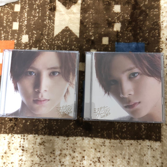 Hey! Say! JUMP(ヘイセイジャンプ)の山田涼介　【初回限定盤】ミステリーヴァージン/Moonlight エンタメ/ホビーのタレントグッズ(アイドルグッズ)の商品写真