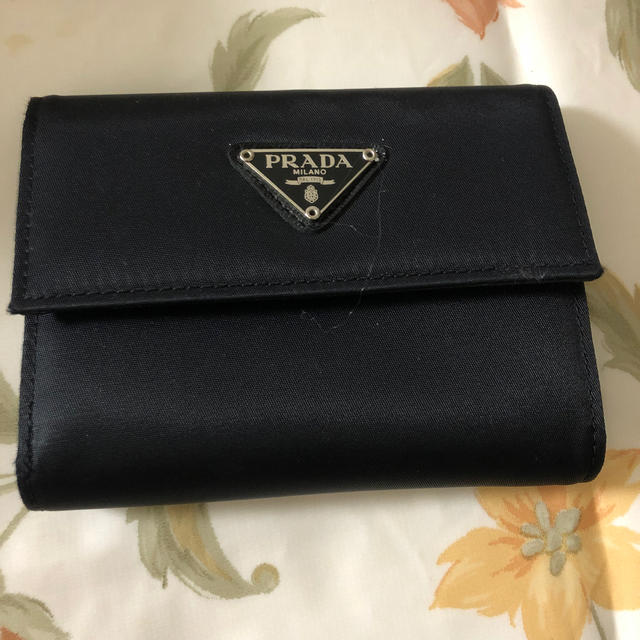 PRADA(プラダ)のPRADA財布 レディースのファッション小物(財布)の商品写真