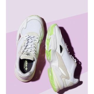 adidas(イエロー/黄色系)のフリマアイテム一覧 adidas(イエロー/黄色系)のフリマアイテム一覧