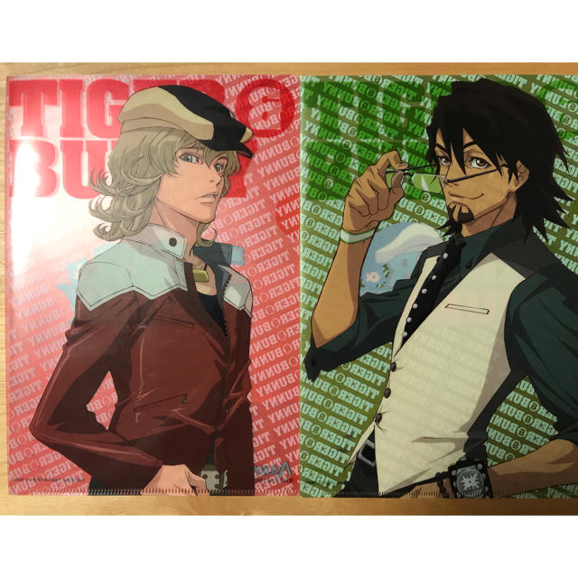 角川書店(カドカワショテン)のTiger&Bunny クリアファイル2枚セット エンタメ/ホビーのアニメグッズ(クリアファイル)の商品写真