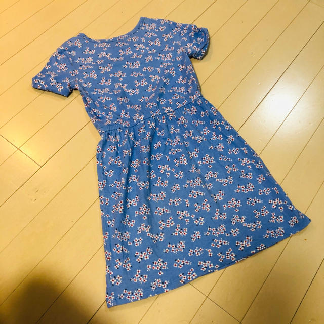 GAP Kids(ギャップキッズ)のGAP 小花柄ワンピース キッズ/ベビー/マタニティのキッズ服女の子用(90cm~)(ワンピース)の商品写真