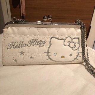 ハローキティ(ハローキティ)のお値下げ❣️hello kitty エナメル　チェーンショルダー(ショルダーバッグ)