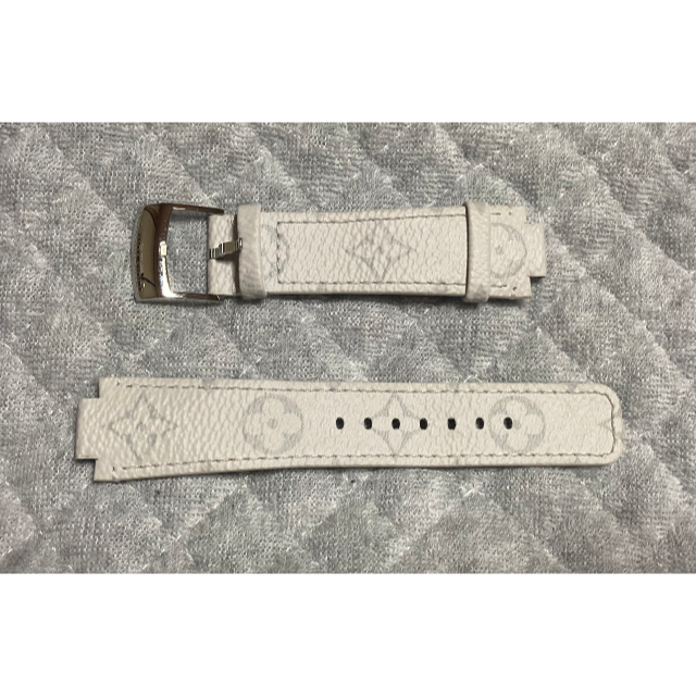LOUIS VUITTON(ルイヴィトン)のkobenz様専用タンブール用 モノグラム・ホワイト キャンバス ストラップ レディースのファッション小物(腕時計)の商品写真