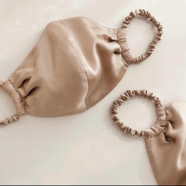 SNIDEL(スナイデル)のHerlipto Beauty silk mask レディースのファッション小物(ハンカチ)の商品写真