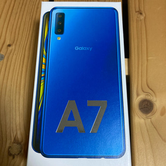 GALAXY A7 blue