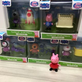 【さくらくま様専用】ペッパピッグ　フィギュア(キャラクターグッズ)