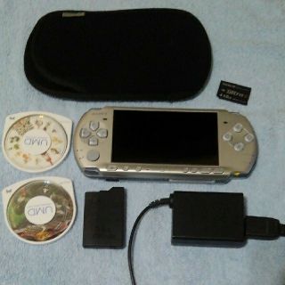 プレイステーションポータブル(PlayStation Portable)のPSP 3000　ミスティックシルバー(携帯用ゲーム機本体)