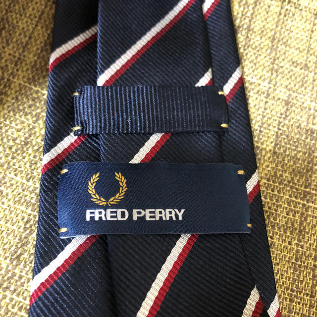 FRED PERRY(フレッドペリー)のセール！新品未使用　フレッドペリー　ネクタイ メンズのファッション小物(ネクタイ)の商品写真