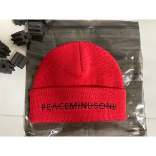 ピースマイナスワン(PEACEMINUSONE)のPEACEMINUSONE ニット帽 レッド 新品未使用(ニット帽/ビーニー)