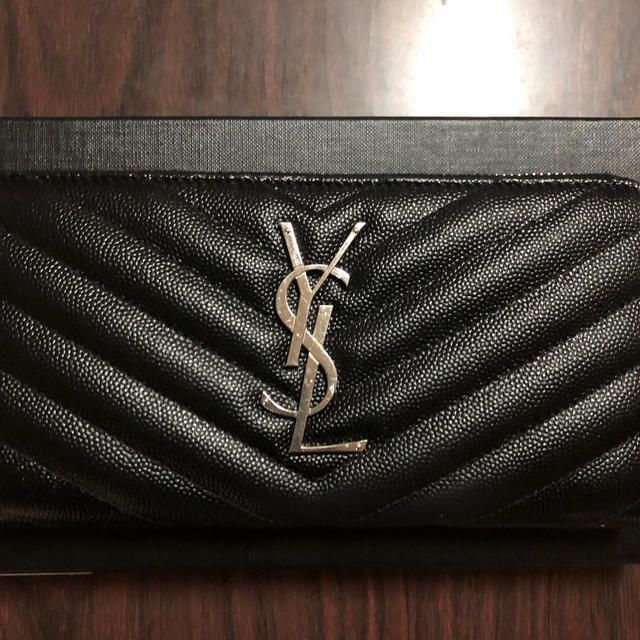 Saint Laurent(サンローラン)のイヴサンローラン       財布✨✨ レディースのファッション小物(財布)の商品写真
