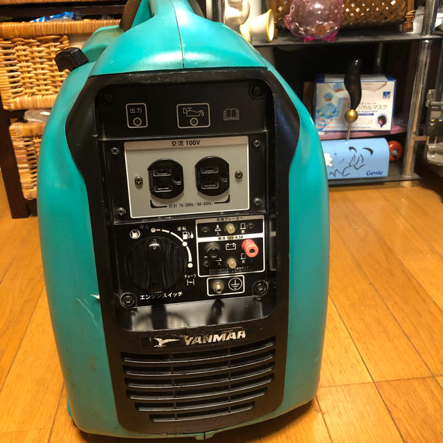 ヤンマー　発電機900w エンジン一発始動　50/60hz