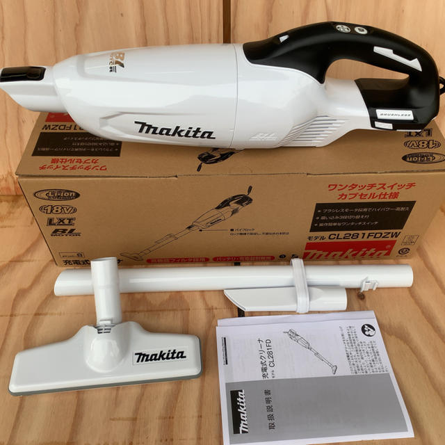 Makita(マキタ)の未使用新品！マキタ18vコードレスクリーナー CL281FDZW (本体のみ) スマホ/家電/カメラの生活家電(掃除機)の商品写真