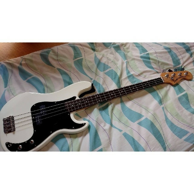 Squire Vintage Modified P-bass プレシジョンベース