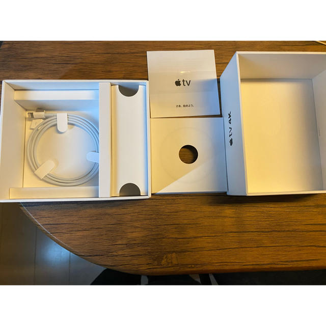 Apple(アップル)のapple tv 4K 64GB スマホ/家電/カメラのスマホ/家電/カメラ その他(その他)の商品写真