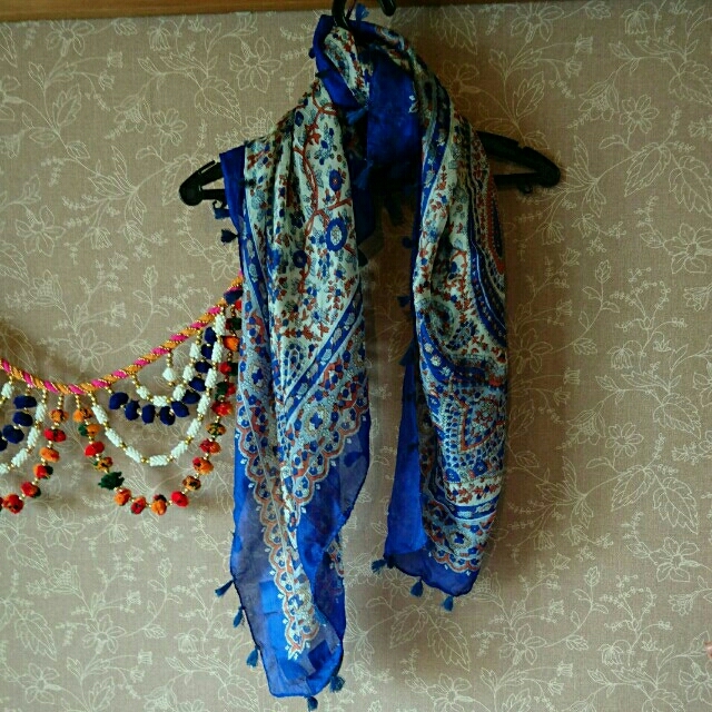 KBF(ケービーエフ)の大判スカーフ  KBF レディースのファッション小物(バンダナ/スカーフ)の商品写真