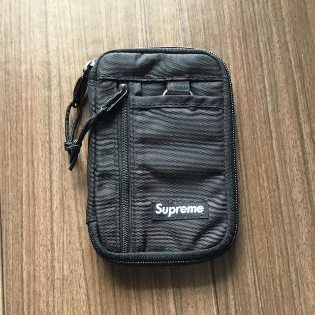 Supreme(シュプリーム)のsupreme wallet pouch  メンズのファッション小物(その他)の商品写真