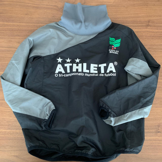 ATHLETA(アスレタ)のテト様専用　美品　ATHLETA アスレタ　ピステ　ウィンドブレーカー スポーツ/アウトドアのサッカー/フットサル(ウェア)の商品写真