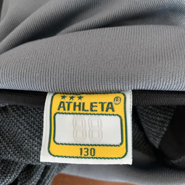 ATHLETA(アスレタ)のテト様専用　美品　ATHLETA アスレタ　ピステ　ウィンドブレーカー スポーツ/アウトドアのサッカー/フットサル(ウェア)の商品写真