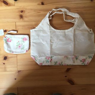 ローラアシュレイ(LAURA ASHLEY)の★新品★ローラアシュレイ★エコバック　Mサイズ(エコバッグ)