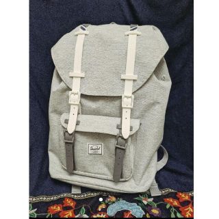 ハーシェル(HERSCHEL)の日本未発売！Herschel Little America Mid グレー(リュック/バックパック)