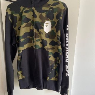 アベイシングエイプ(A BATHING APE)のAPE パーカー(パーカー)