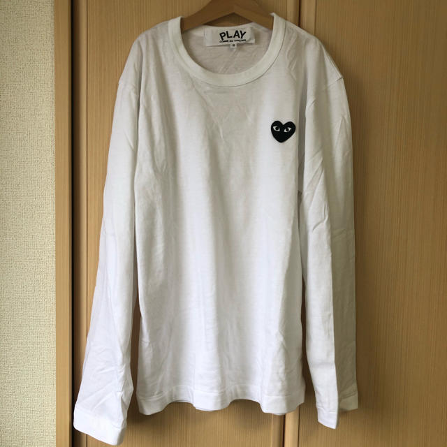 COMME des GARCONS(コムデギャルソン)のコムデギャルソン PLAY ロンT 白T ロゴ Sサイズ メンズのトップス(Tシャツ/カットソー(七分/長袖))の商品写真