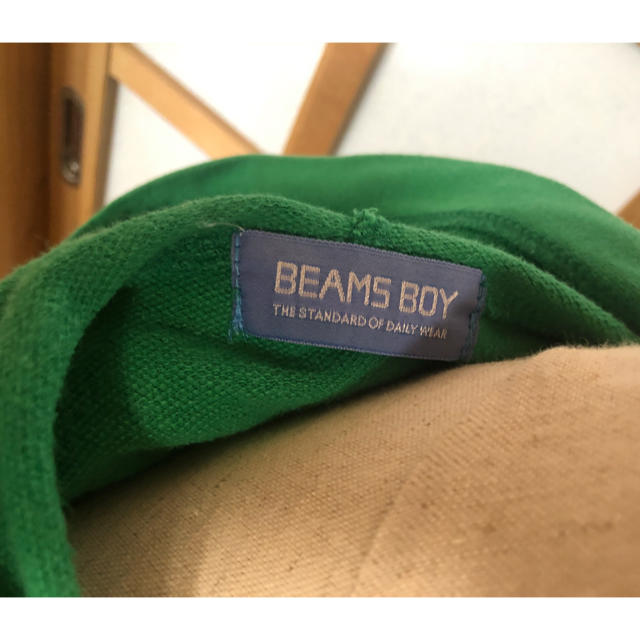 BEAMS BOY(ビームスボーイ)のビームスボーイ　緑の半袖薄手パーカー レディースのトップス(パーカー)の商品写真